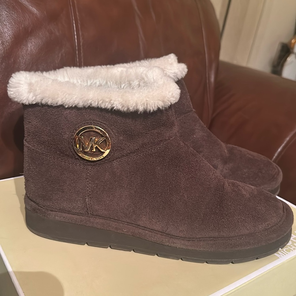 MK ANKLE BOOTS